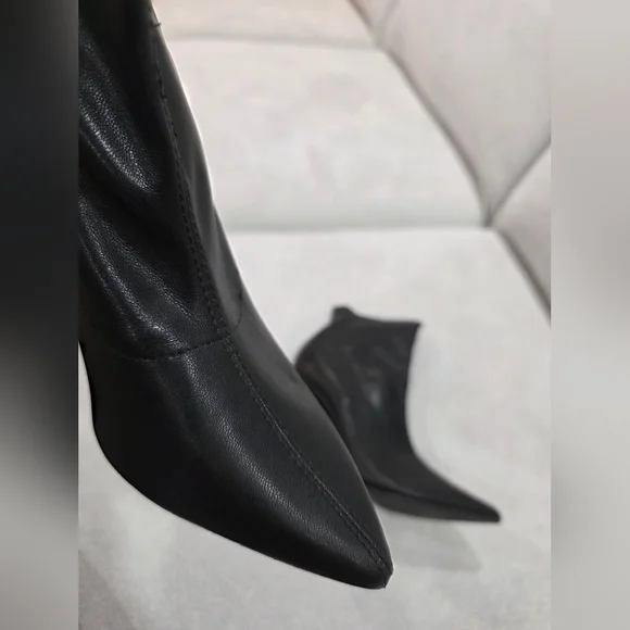 Z Code Z Black Pointed-Toe Ankle Boots with Textured Block Heel - Picture 7 of 17